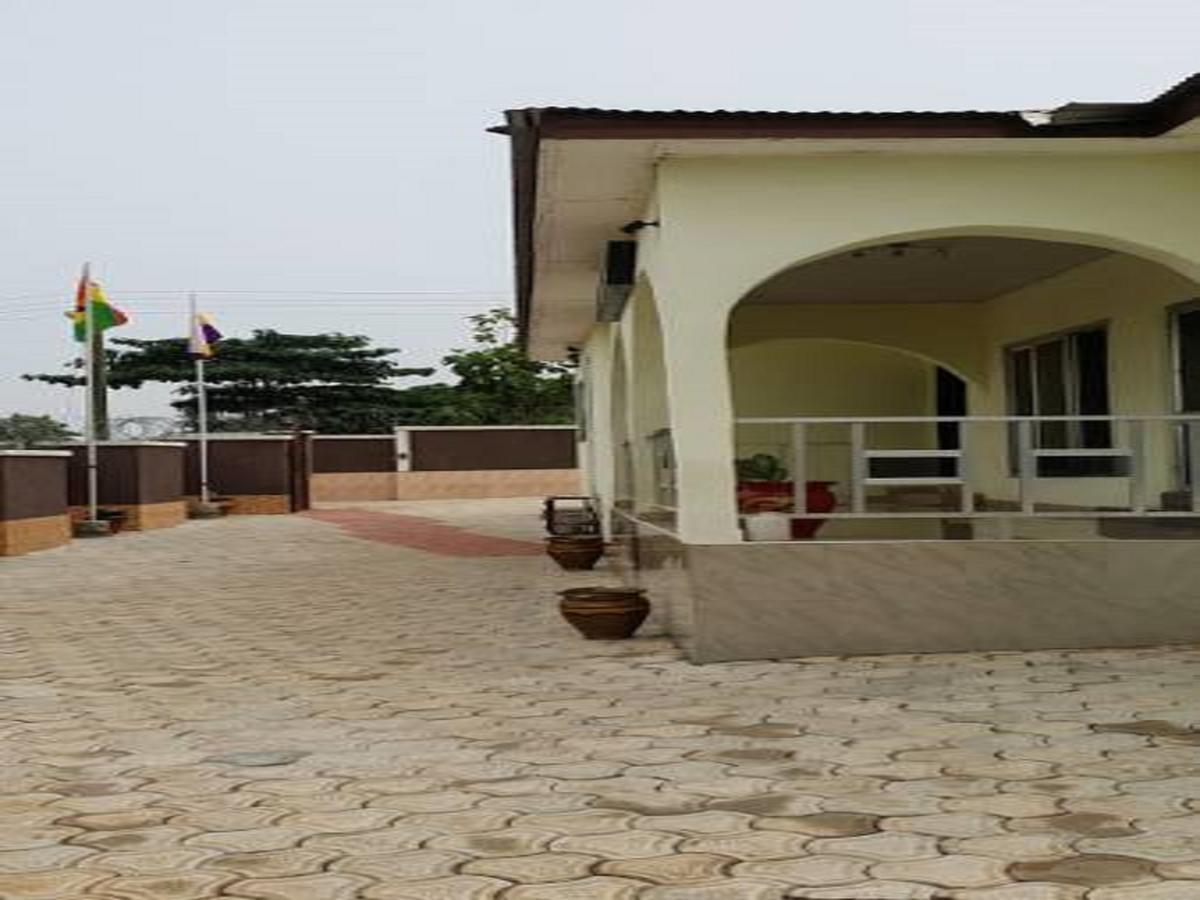 Maryland Guest House Sunyani Buitenkant foto